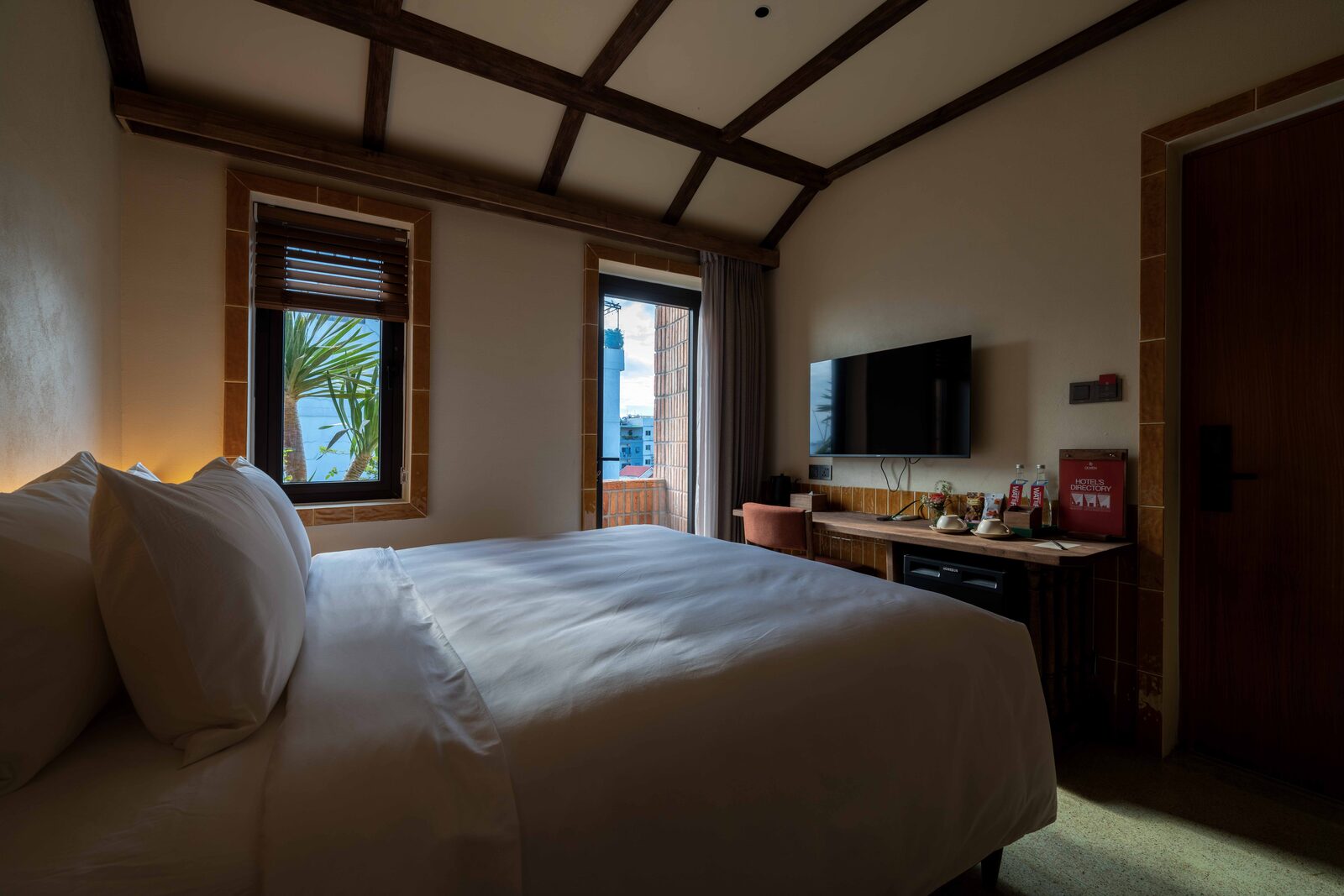 Serene Olwen Room — góc nhìn 3